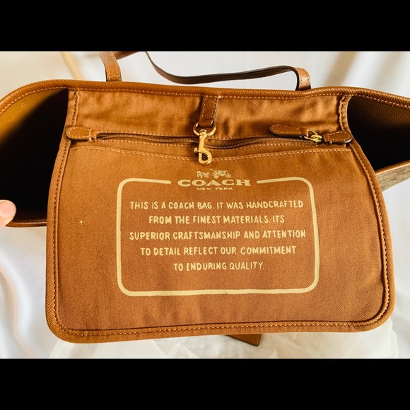 ❌SOLD❌Coach signature canvas tote - Picture 3 of 10